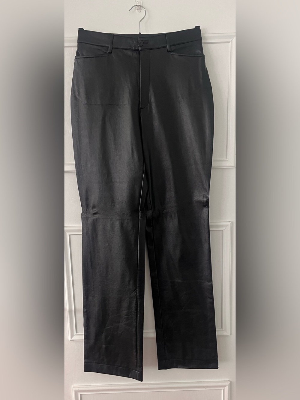 Vintage Vertigo Women’s Black Faux Leather Straight-Leg Pants